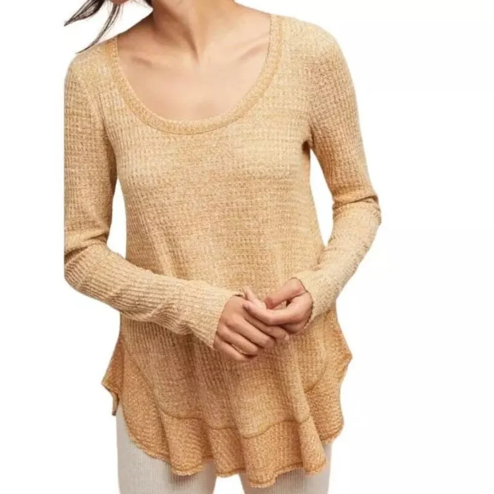 SATURDAY SUNDAY Light Golden Ruffle-Hem Knit Top - Picture 2 of 7
